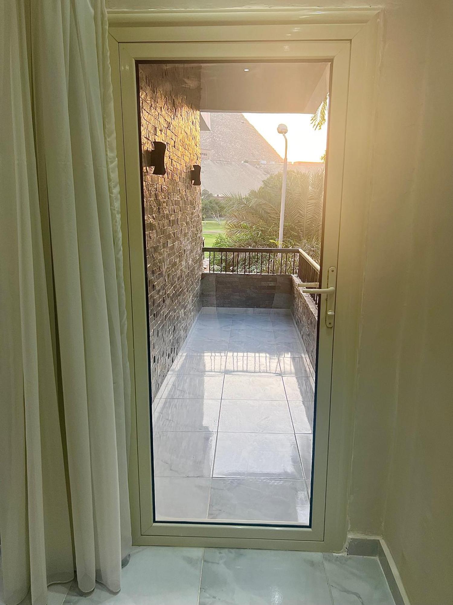 New Glamour Pyramids Hotel Kafret el-Gabal Esterno foto