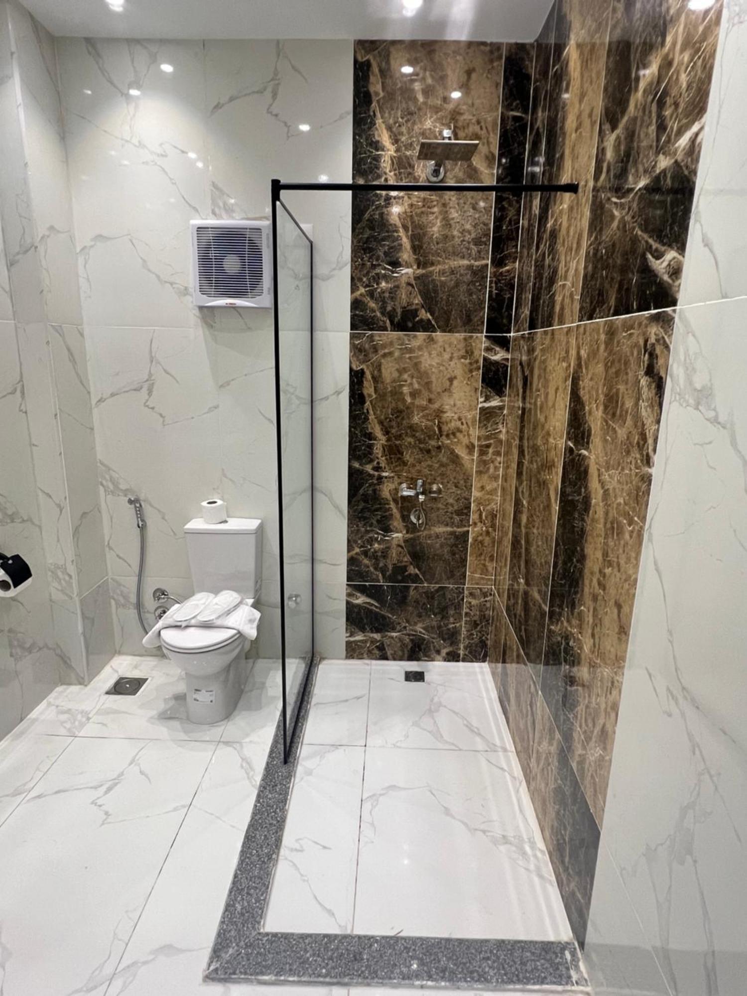 New Glamour Pyramids Hotel Kafret el-Gabal Esterno foto