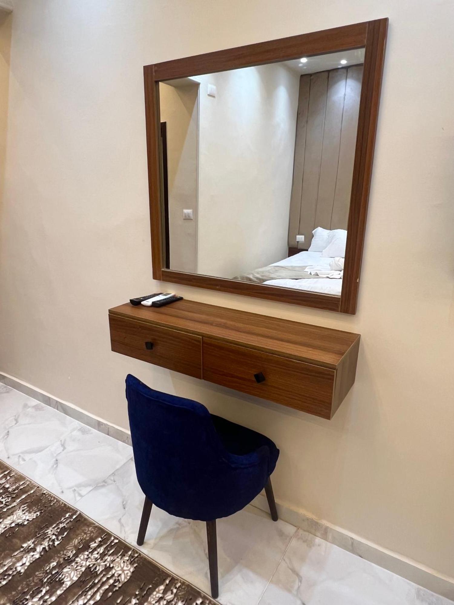 New Glamour Pyramids Hotel Kafret el-Gabal Esterno foto