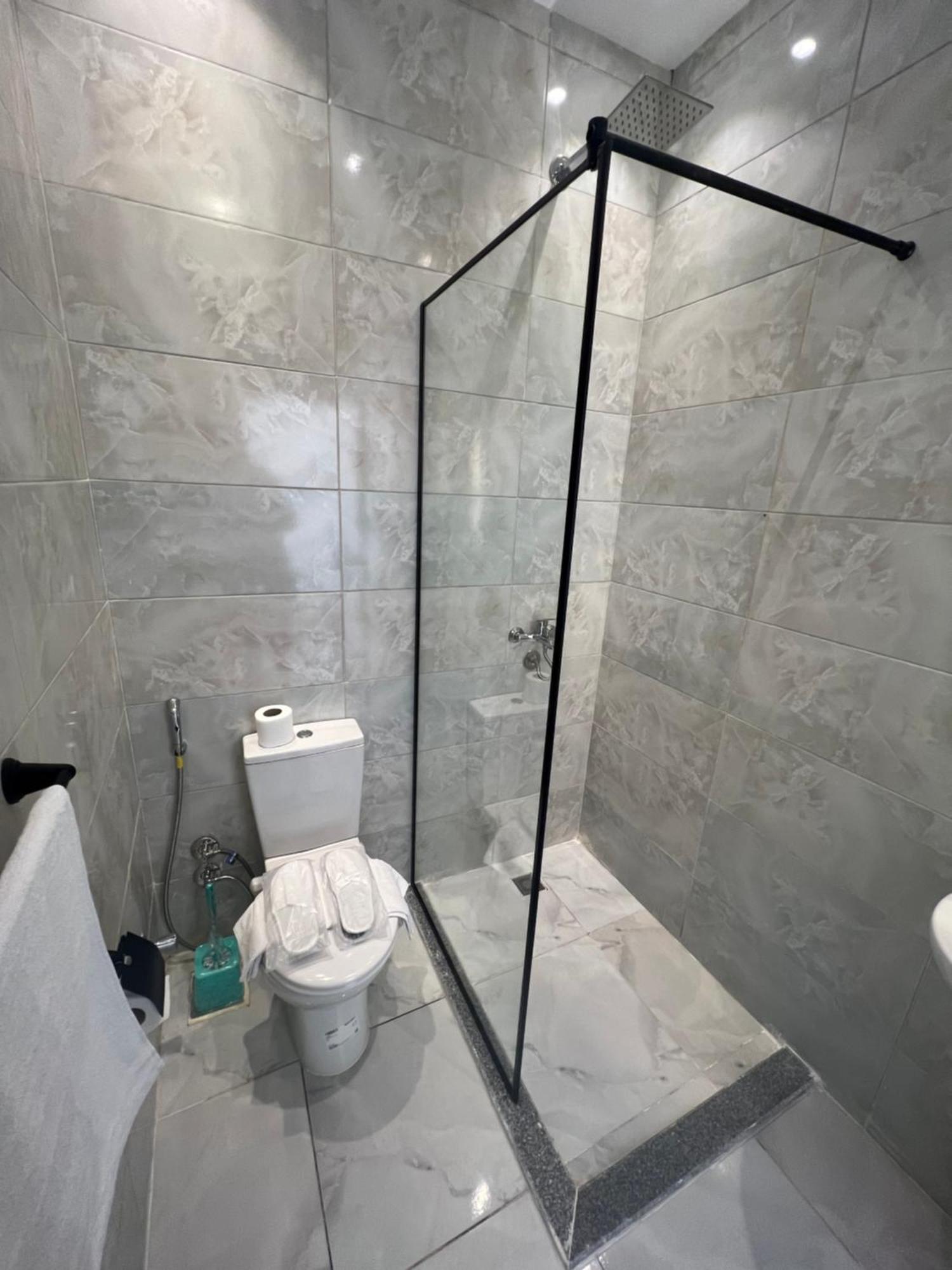 New Glamour Pyramids Hotel Kafret el-Gabal Esterno foto