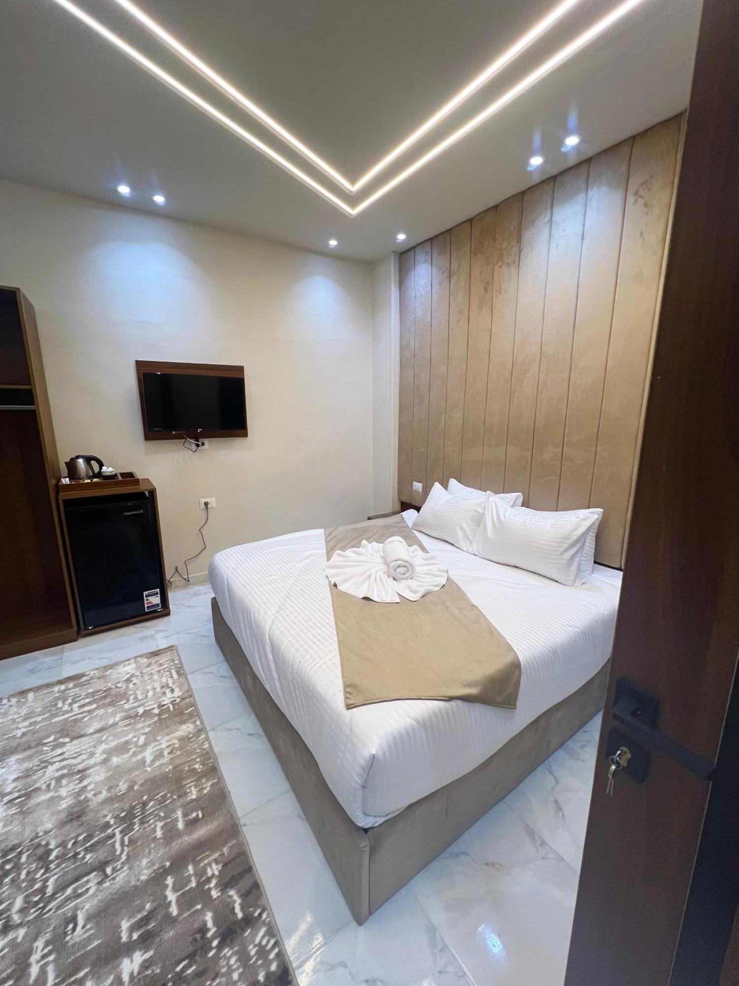 New Glamour Pyramids Hotel Kafret el-Gabal Esterno foto